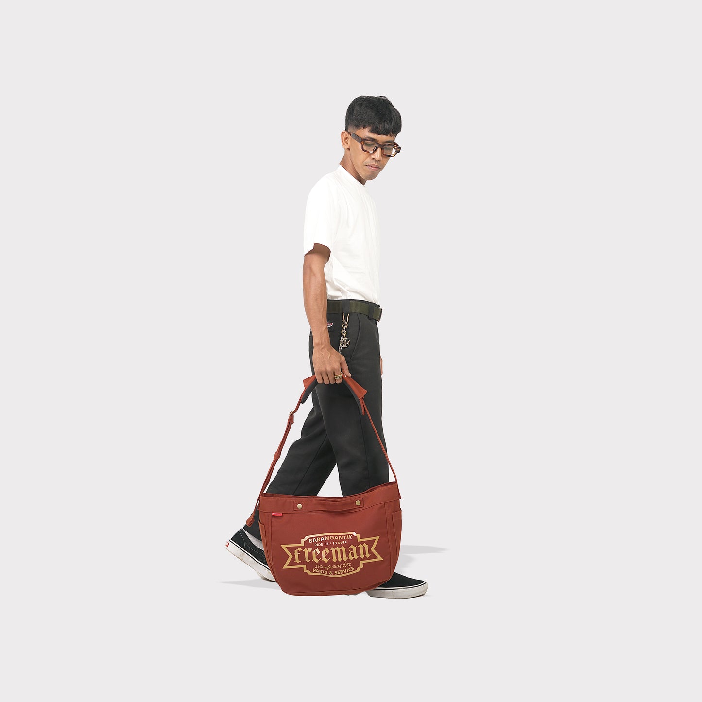 Freeman 3.0 Sling Bag Red Amber