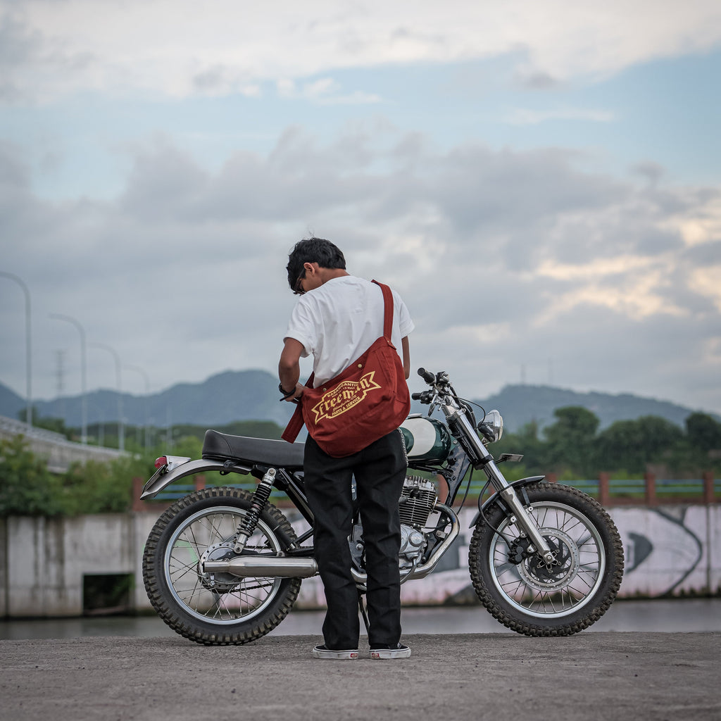 Freeman 3.0 Sling Bag